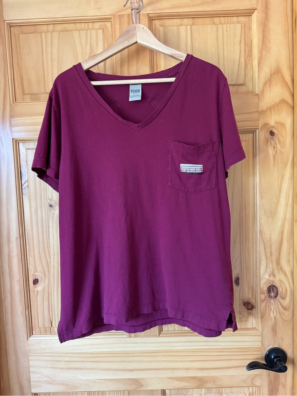 PINK Victoria's Secret v-neck Pocket tee with back graphic size L